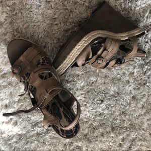 Jessica Simpson wedges